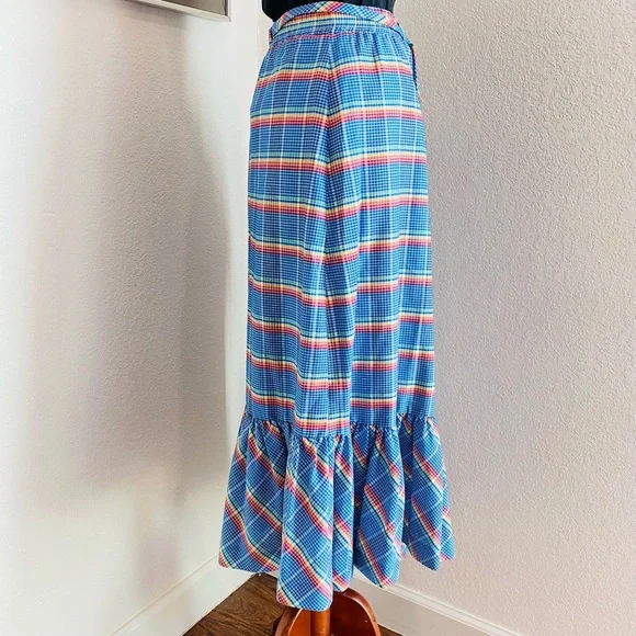 Plaid Ruffle Hem Skirt - Blue and Red - Picture 5 of 12